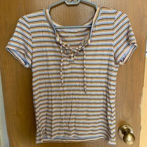 MULTICOLORED STRIPED AMERICAN EAGLE TEE WITH LACE UP